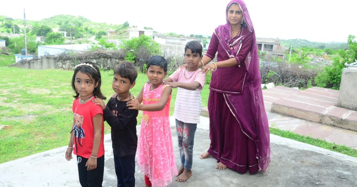 Children in Jhalpa become confident learners through fun group-based games led by Hemlata.<br />
