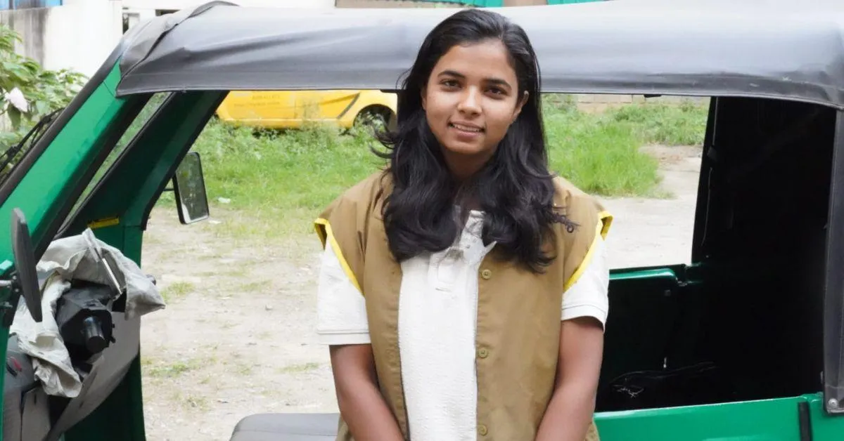29-year-old Safura Khan recently went viral on Instagram for driving an auto in Bengaluru.