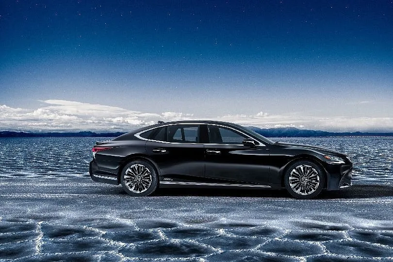 The Lexus LS offers four-zone climate control 