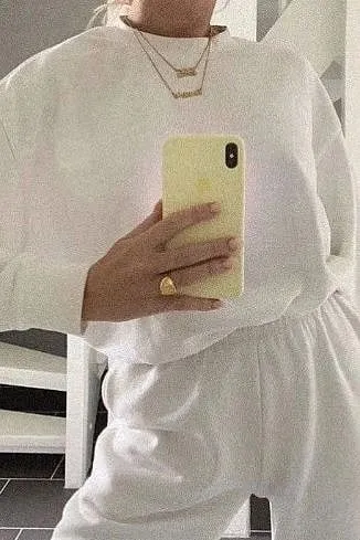 Loungewear brand Obleka follows Zara's marketing strategy to create an urgency to purchase 