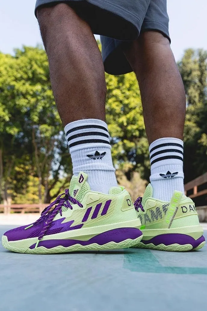 These  shoes from basketball player Damian Lillard,  available on  VegNonVeg, is a result of his love for science and basketball 