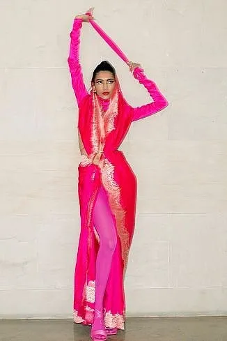 Ekaya currently empowers over 10,000 weavers and is committed to both preserving and sharpening their skill sets 