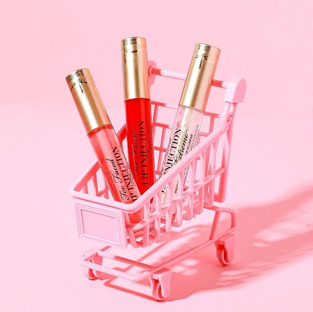 If you’re looking to prep for lipstick, look to the Too Faced Lip Injection ExtremePrice: ₹2,100Shop here.Some lip plumpers leave your lips feeling tingly, uncomfortable and dryer than before. But this one is a twofer—marine collagen and a mix of oils maintain skin integrity, while the capsicum extract forces blood flow to the lips, making them look and feel plumper and ready for lipstick application. It’s like fillers, but without any downtime or pain. 