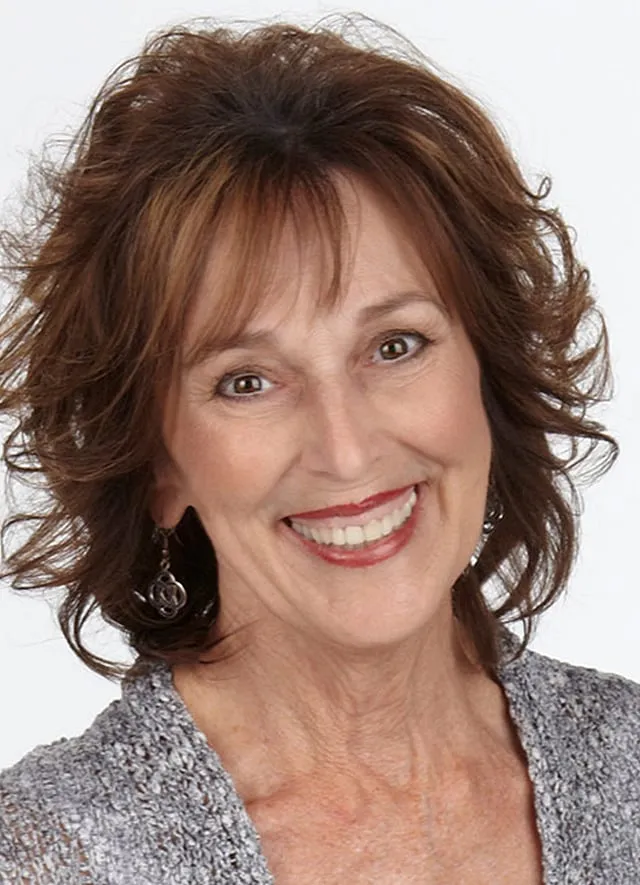 Elizabeth George, am American is best known for her detective novels set in England that feature Inspector Lynley and Detective Sargent Barbara Havers. Image: Harvest House Publishers  