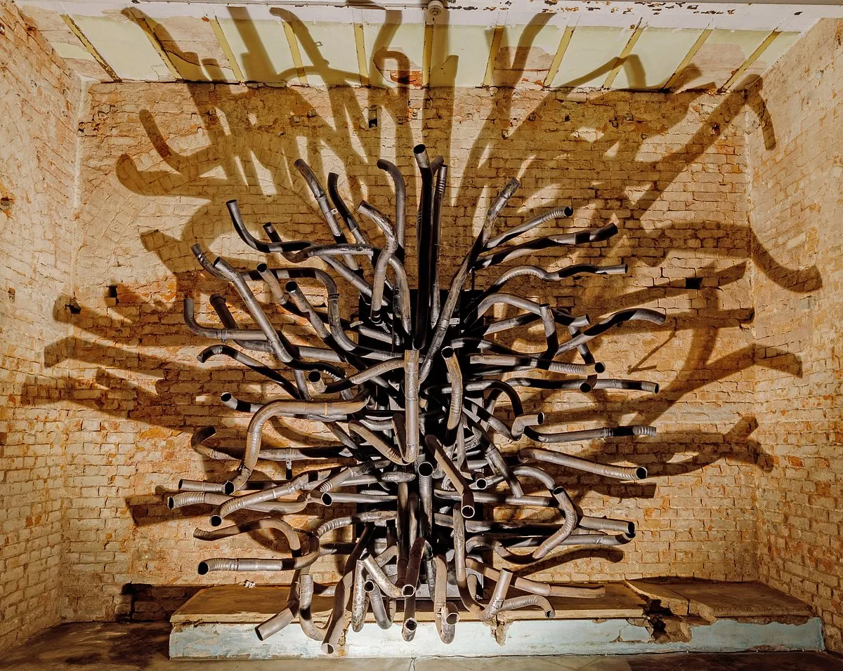 Narayan SinhaA large metal sculpture made out of truck silencer pipes that represent harmony and balance in the midst of the chaos is what artist Narayan Sinha has to offer at the IAF this year. He is represented by Arts Ananda Trust that was created with the intention of providing funds to develop and promote the country’s creative arts.Image: India Art Fair 