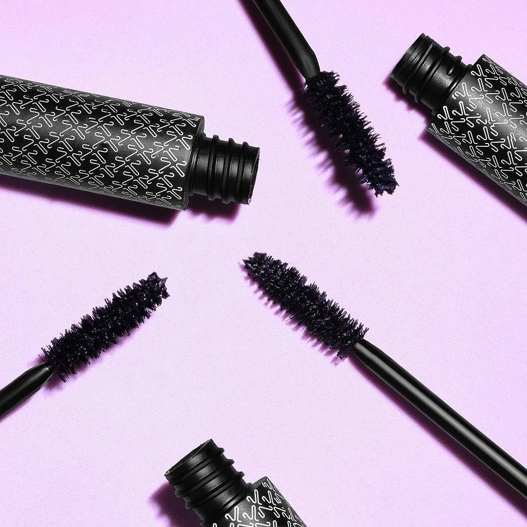 Kay Beauty Ultra Black Volume and Length MascaraShop here₹799The magic is in the brush—it has a dense-bristle applicator that lets you coat each lash from root to tip without them clumping up. The formula is infused with honey, so you won’t end up with flaky, stiff lashes that look or feel uncomfortable. 