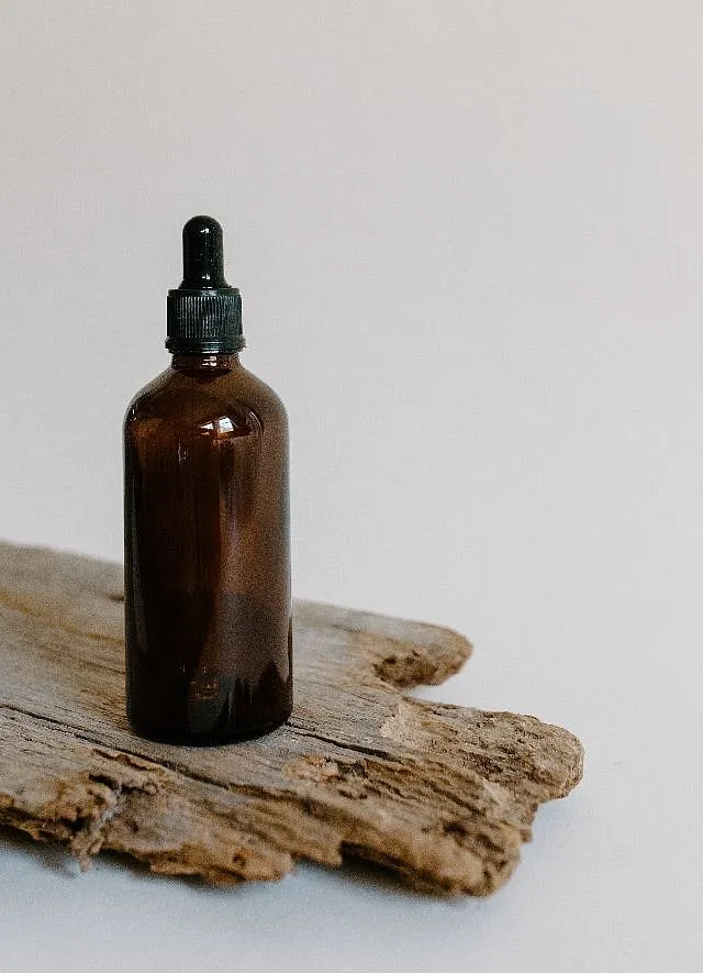 Touted as “the skin cannabinoid,” CBG contains naturally pain-relieving and inflammation-reducing properties. Image: Pexels 