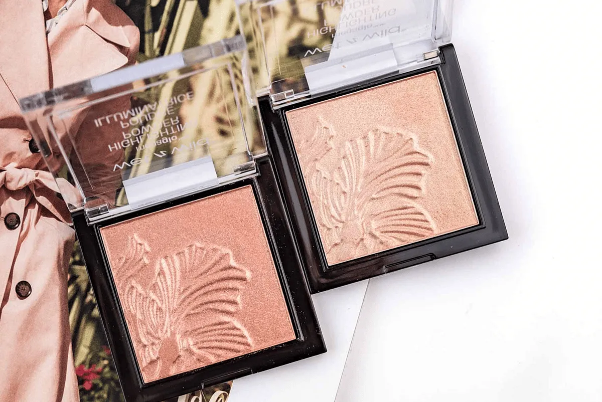 Wet n Wild MegaGlo Highlighting Powder₹ 699Shop hereThis product is for when you want to go all out. Infused with ultra-reflective micro-fine pearl pigments, the super-pigmented baked formula ensures that you get dramatic results in one swipe. It is infused with nylon, giving it a silky-smooth texture, allowing for super seamless blending. No harsh lines here. 