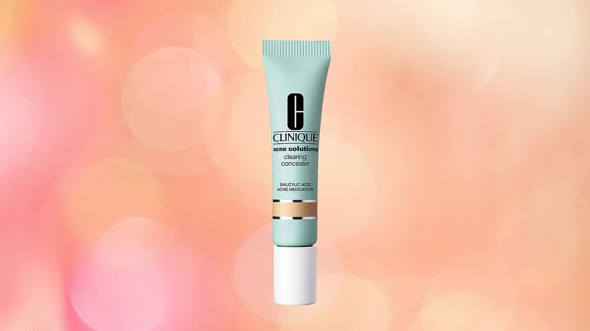 Clinique Anti-blemish Solutions Clearing Concealer₹1,200Shop hereWhen you have an active zit, slathering it with thick concealers will only make the healing process slower. Enter this medicated product that covers up while preventing more breakouts, soothing the ones that exist. It has salicylic acid, which works to treat acne by unclogging blocked pores. It does this by breaking down the bonds between dead skin cells so that they can release from the pore more easily, while breaking down oils at the same time. 