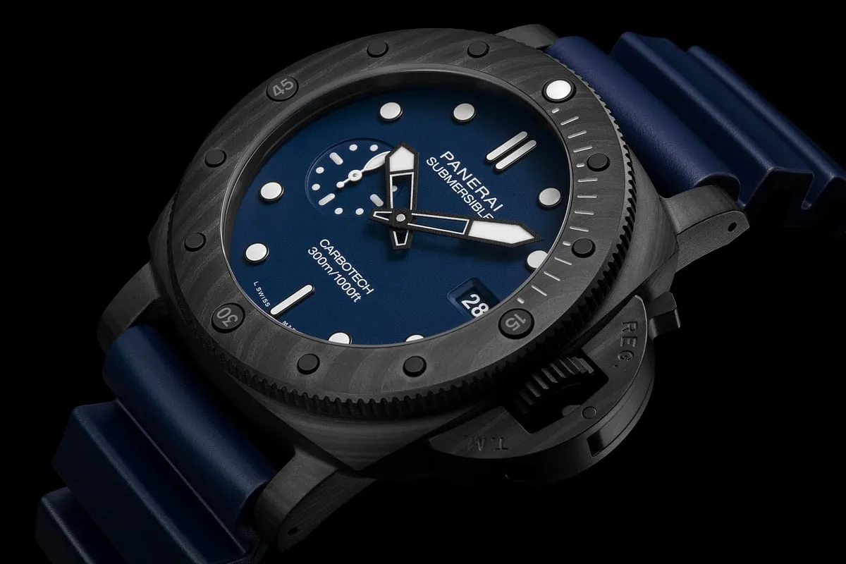 The Submersible QuarantaQuattro is water-resistant up to 300 meters, with the patented crown-protecting device that is inextricably linked to the Panerai history of marine adventure 