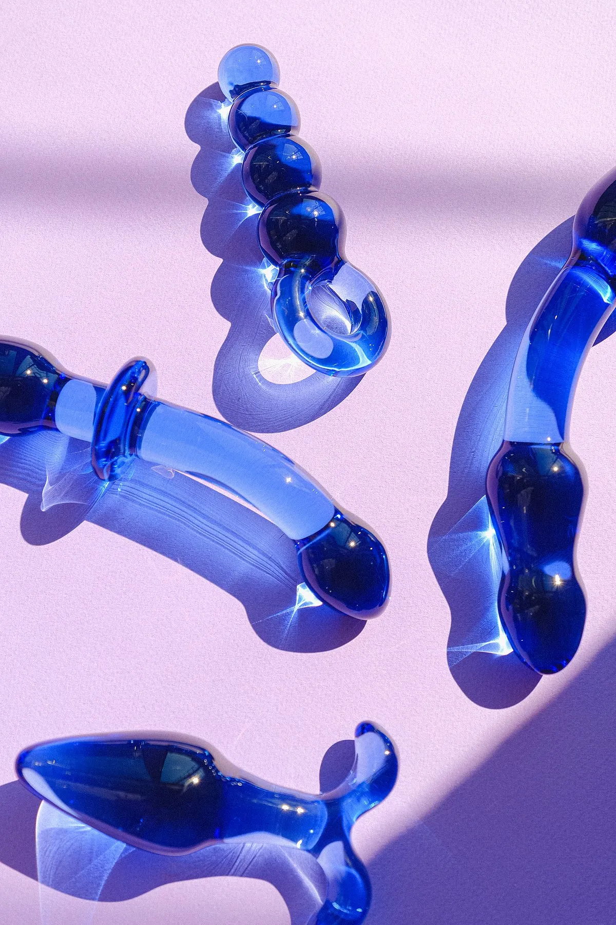 Kink can be explained through four significant needs that we all have: a need for connection, certainty, variety, and significance. Image: Pexels 