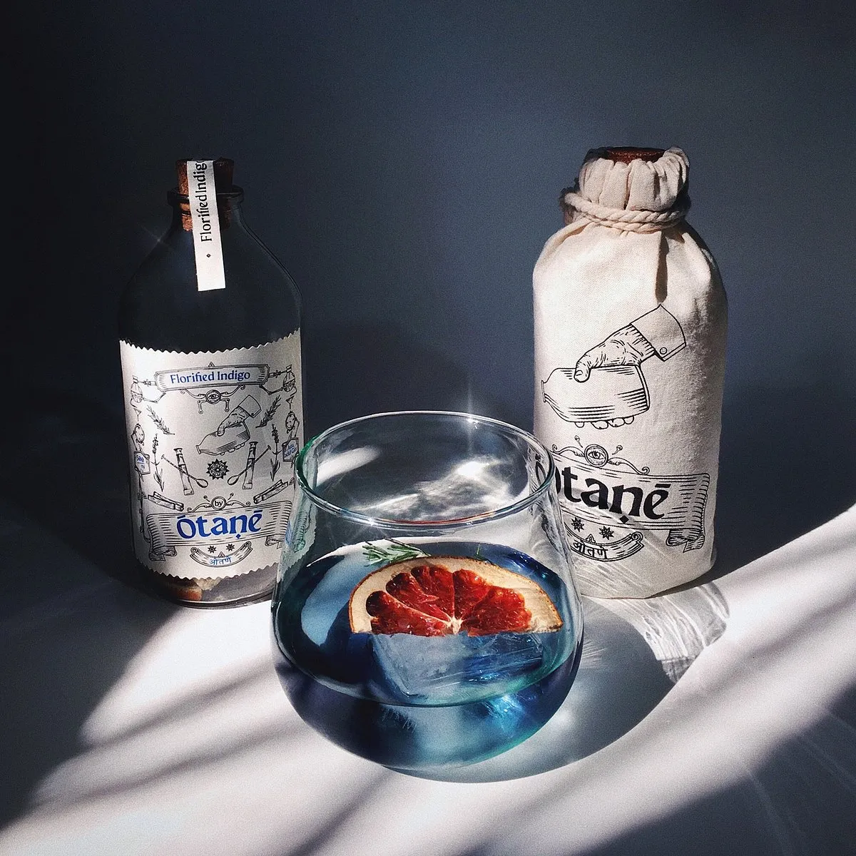 ŌtaṇēTranslating as “to pour” in Marathi and “to infuse” in Sanskrit, Ōtaṇē offers a range of infusion mixes for the experimentalists. Like Florified Indigo with rosemary, butterfly pea, lavender etc. that can be infused with gin or Laidback Scarlet with dried cranberries, roselle leaves, ginger, star anise etc. that works with either gin or vodka. Just pour 500 ml your favourite spirit into their bottle of infusion mix and let it infuse for 10 hours to several days depending upon the flavour profile you like (kits come with a tasing card and recipe book; makes 10-12 drinks). 