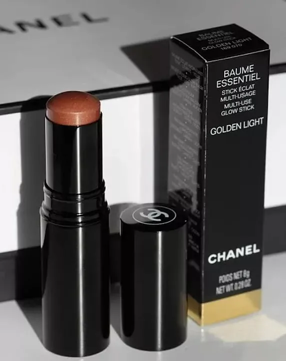 Chanel Multi-Use Baume Essentiel Glow Stick₹ 3,450Shop hereIf you have dry or crepey skin, a liquid or a powder highlighter will usually settle right into those creases. This balm doesn’t—it has intense slip and a smooth, creamy texture that sinks straight in, so you get a radiant glow wherever you apply. For best results, warm the stick or a little bit of the product between your fingers and then simply tap tap tap where you want the light to reflect off of. 