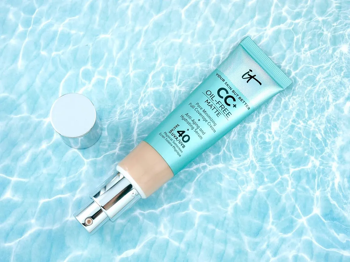 It Cosmetics Your Skin But Better CC+ Oil-free Matte SPF40₹3,180Shop hereIf you have super oily skin that turns into a greasy slick by the afternoon, you need a foundation that’ll stay up and do its job. This colour-correcting formula has charcoal to cleanse, clay to absorb surface oil and tea tree oil to soothe acne (thanks to its anti-inflammatory and antibacterial properties). But it won’t feel tight or sticky either—the liquid cream melts into the skin to smooth, brighten and cover dark circles, acne scars and blemishes. 