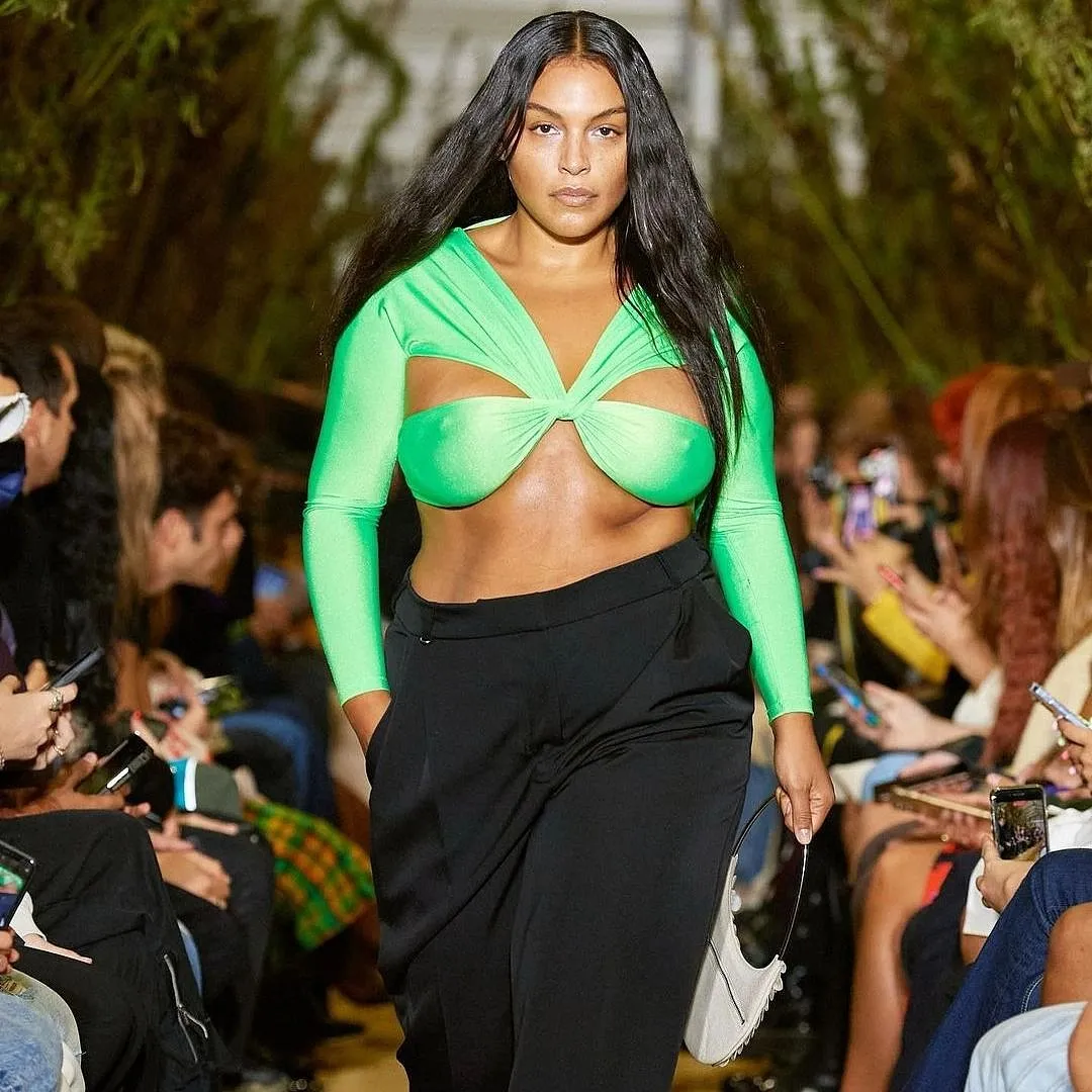 Despite models like Paloma Elsesser, whose presence on a runway show increases visibility, size inclusivity isn’t a common occurrence in the industry. Image: Instagram.com/palomija 