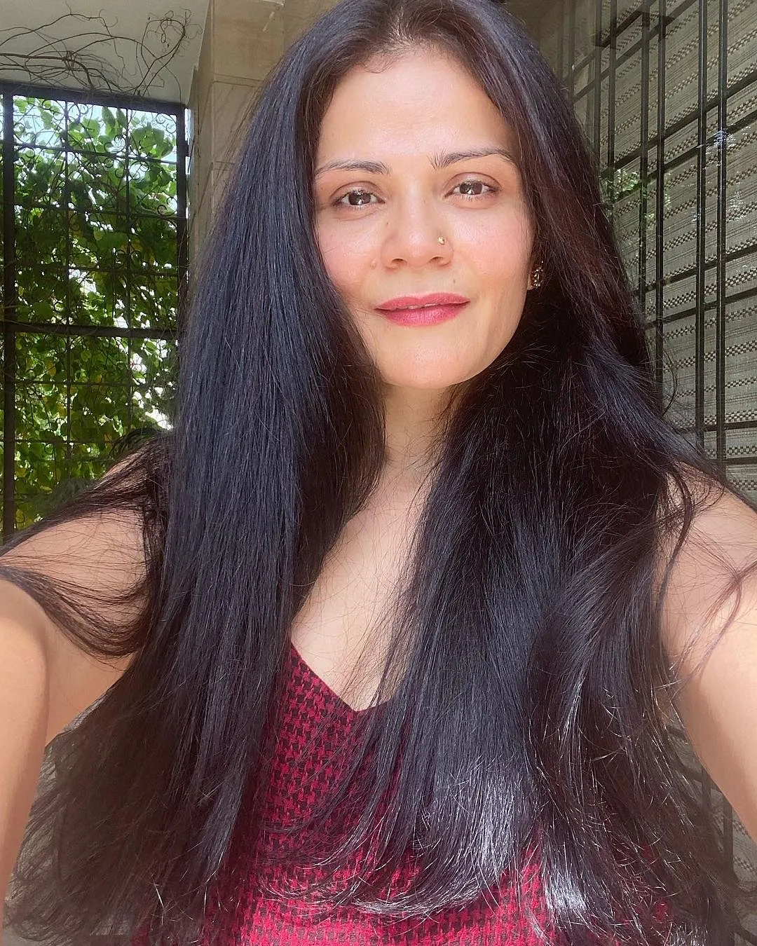 Vasudha RaiIf you like a tutorial, Vasudha Rai’s Instagram page will give you what you’re looking for. Whether you’re looking to know how to use a kansa wand or how to whip up a face mask with ingredients you have at home, you’ll get it here. 