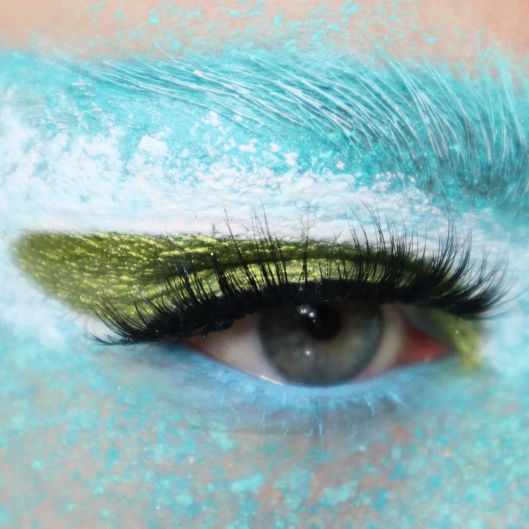 Holly AldousIf you’re not afraid of a little drama, it pays to try to copy some of Holly Aldous’ make-up looks. She uses her eyelids as a canvas to play with, adding different colours, lines, textures, shapes and patterns to the mix. Aldous is a fan of close-ups, so expect to see zoomed-in shots of her artistry on display. 