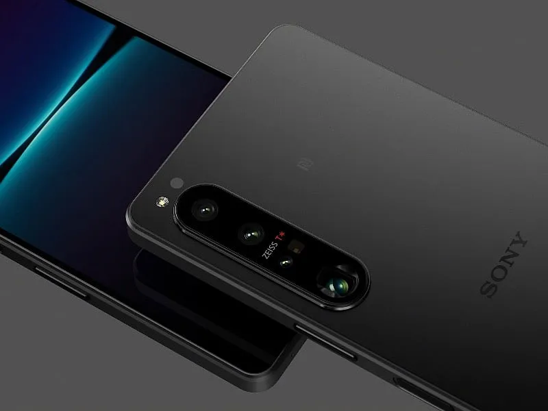 The Sony Xperia 1 IV also has a beautiful 6.5-inch OLED screen with a 120Hz refresh rate 