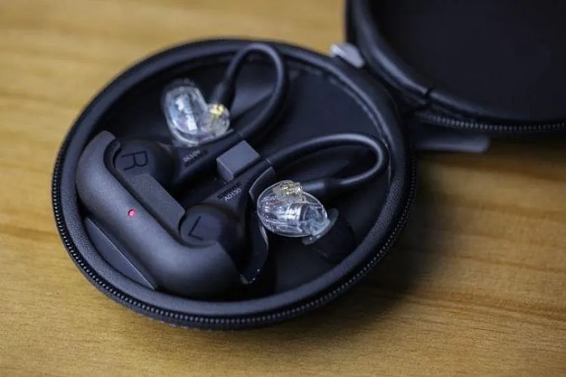 The Aonic 215 Gen2 is Shure’s attempt at creating a truly wireless pair of earbuds 
