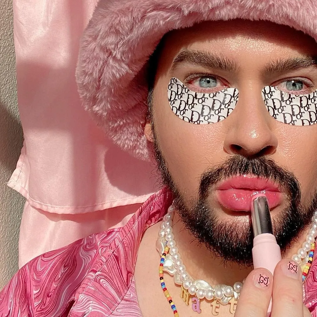 Matt WoodcoxMatt Woodcox is a skincare maximalist, and he’s not afraid to lean straight into it. He has a wow-worthy repertoire of products, and his photos will give you major shelfie envy. However, all the product reviews will help you make purchase decisions when you’re in the market for something new. 