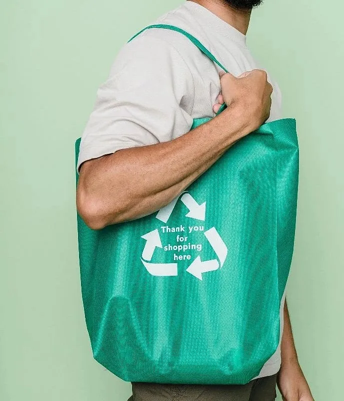 Consumers are getting accustomed to the ease of e-commerce and a brick-and-mortar space is no longer always essential to the success of a brand. Image: Pexels 