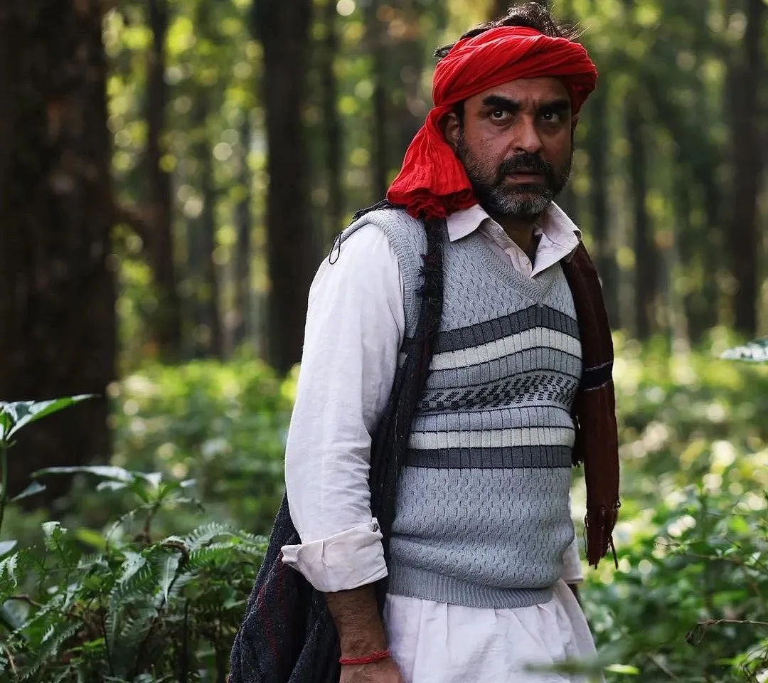 Tripathi says that either one can approach the character from a distance or submerge into it completely. Speaking for himself, he says he is a “switch on, switch off types” 