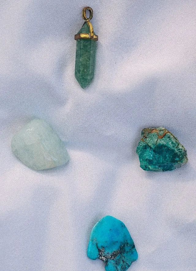 Working with crystals requires a deep understanding of its powers. Image: Pexels 