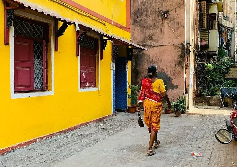 Khotachiwadi, is a tiny hamlet tucked inside the larger neighbourhood of  Girgaum in South Mumbai 