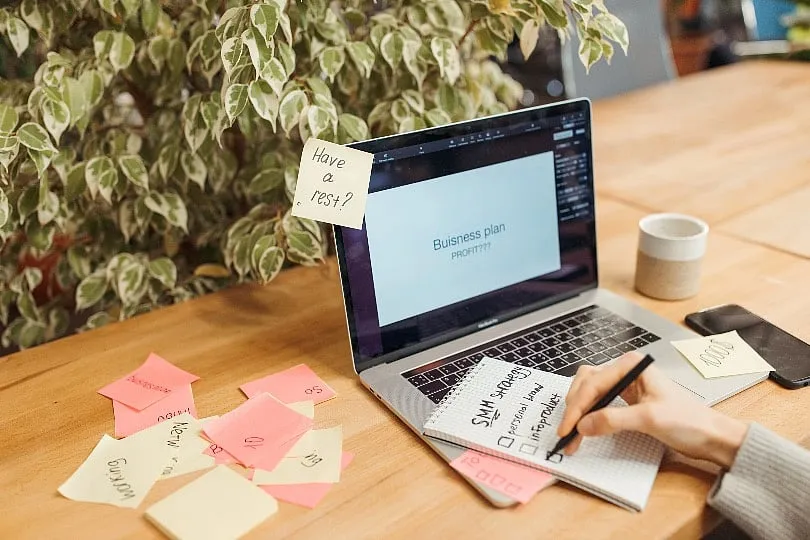 In addition to updating your existing strengths, it’s also helpful to acquire additional skills. Image: Pexels 