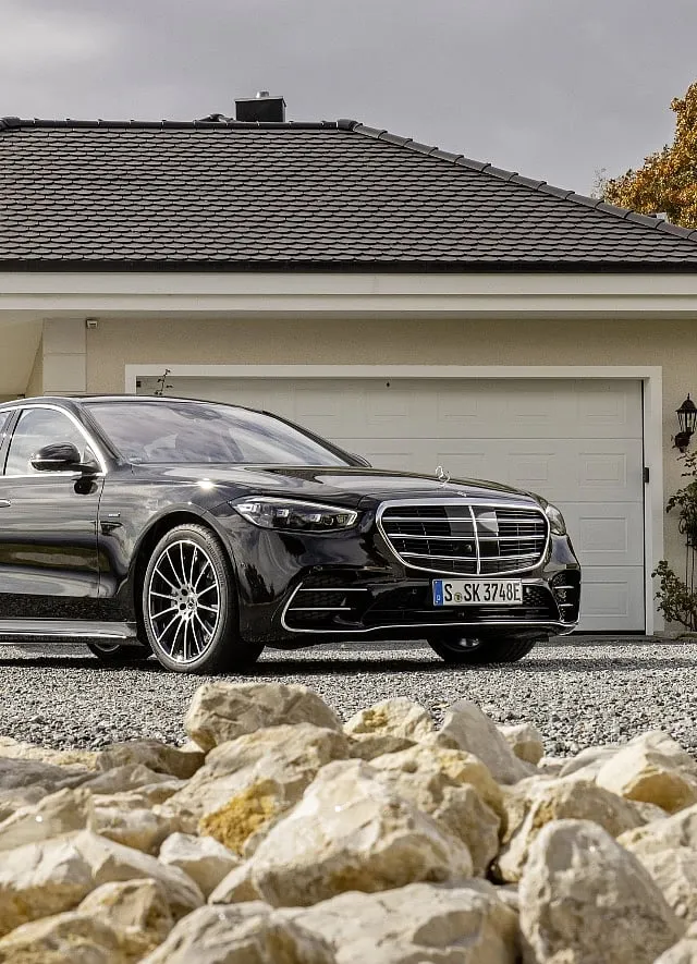 The Mercedes-Benz E Class  Mercedes-Benz AG - Global Communications Mercedes-Benz Cars & Vans