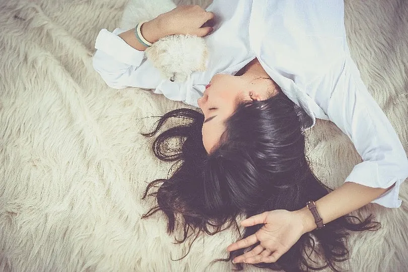 While you are catching some shut-eye, the brain’s short-term memory reserves are strengthened and converted into long-term memory. Photo: Pexels 