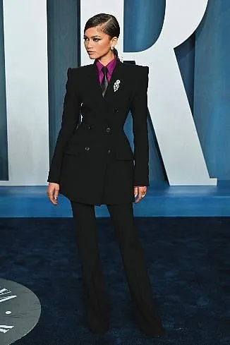 Zendaya powered up in a suit by Sportmax at the Vanity Fair party. Image: Instagram.com/zendaya 