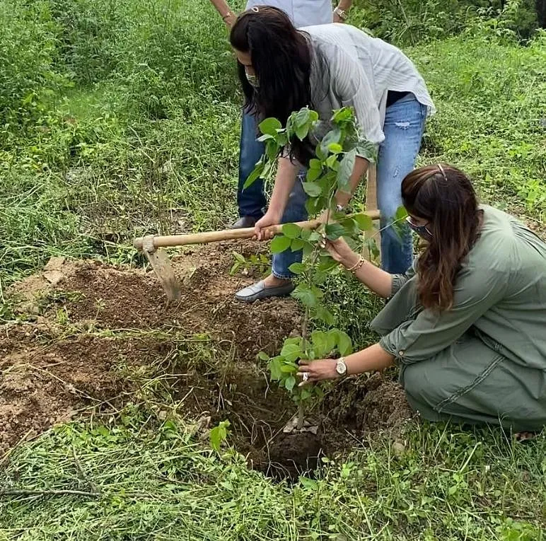 Jessica Jayne and Swathi Reddy from Mudhra Ventures at a tree planting drive in Himachal Pradesh  