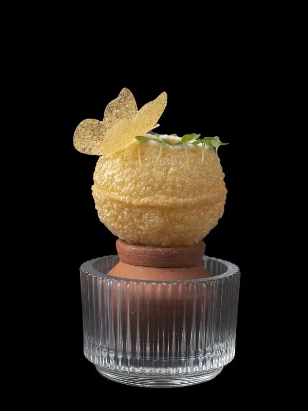 In 2019, Trèsind’s sister eatery opened in Mumbai’s Bandra-Kurla Complex, serving a tasting menu of modern Indian food 