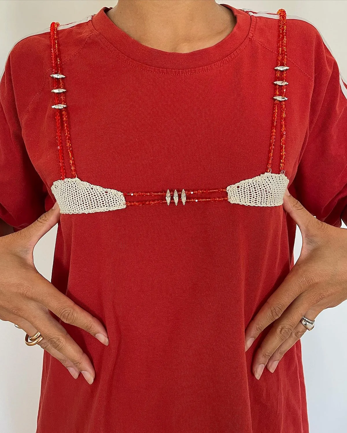 Rescha:Born to a French mother and an Indian father, Charlotte Chowdhury flits  between two cultures, the influences of which can be found in her creations. Before putting her entire focus on her own knitwear label from 2022, Chowdhury did her groundwork by studying textiles at Central Saint Martins and working at Jacquemus to research and develop the same. From the ‘Jodhpur’ sweater inspired by the textiles of India, to the mini-bra that i handmade to celebrate women’s breasts, Chowdhury’s knits, which are made using deadstock and sustainable fibres, reinforce her Indian roots, starting with the name of her brand ‘Rescha,’ which translates into ‘yarn’ in Hindi.Instagram: @rescha.paris 