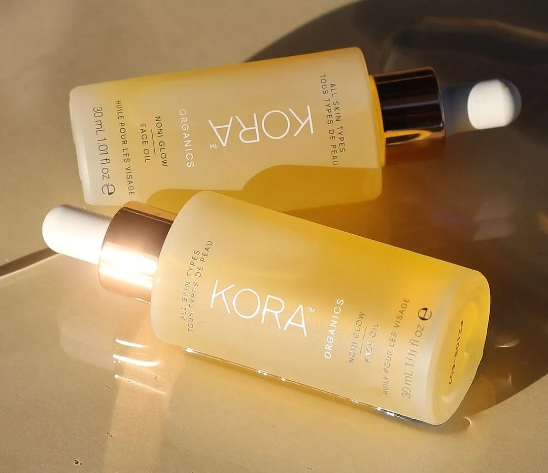 The Noni Glow Face Oil from Miranda Kerr’s Kora Organics is a universal hero—it suits all skin types, improves textured skin, adds glow and brightness and boosts nourishment for a more youthful and healthy-looking skin 