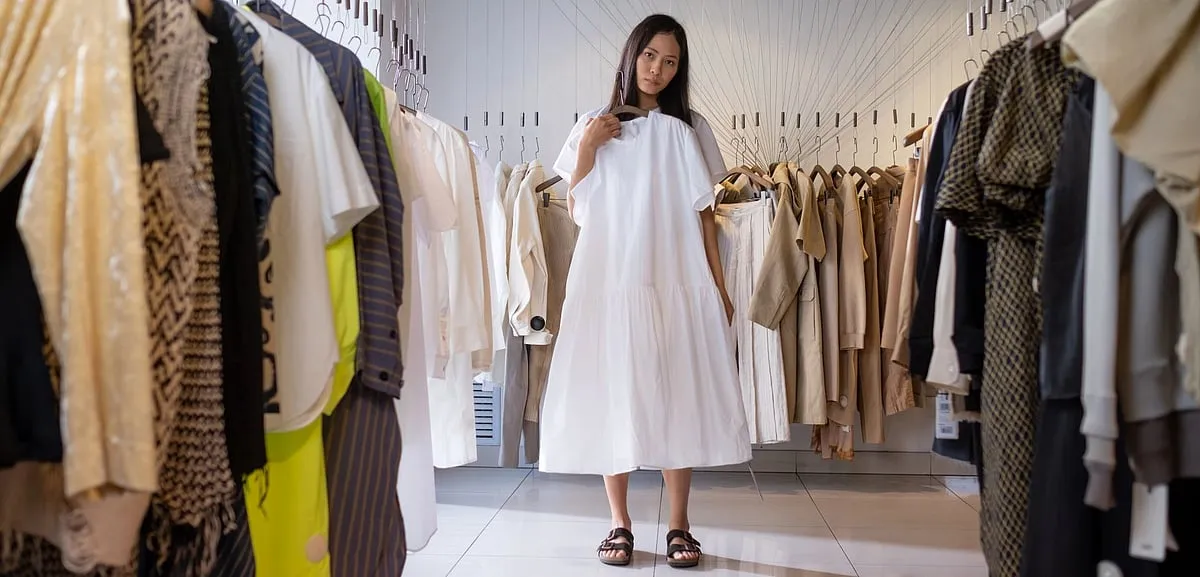 Poor body image and unrealistic expectations from yourself can lead to anxiety every time you try to get dressed. Image: Pexels 