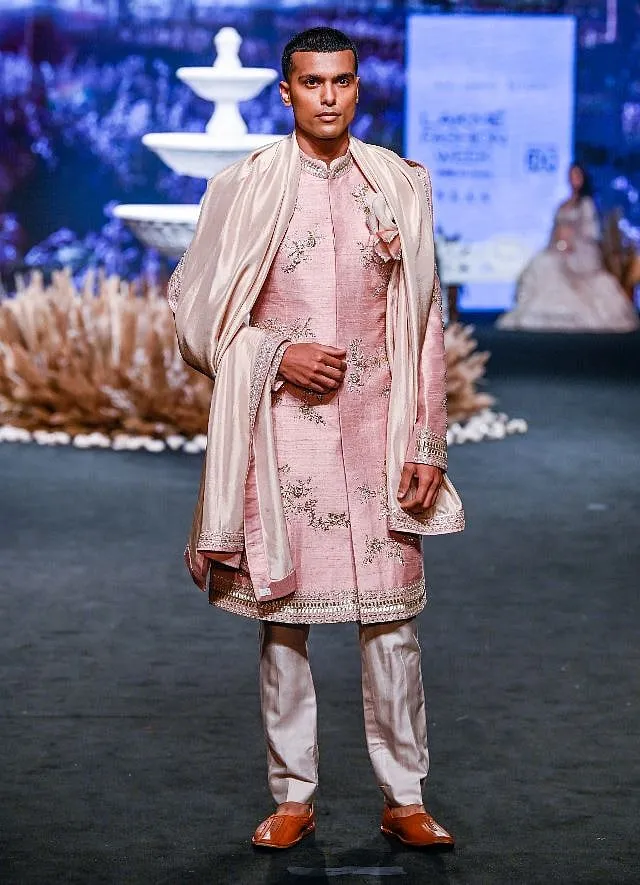 Anushree Reddy's recent showcase at Lakme Fashion Week  included a pastel colour palette for menswear ​with classic thread work on bandhgalas and Nehru jackets 