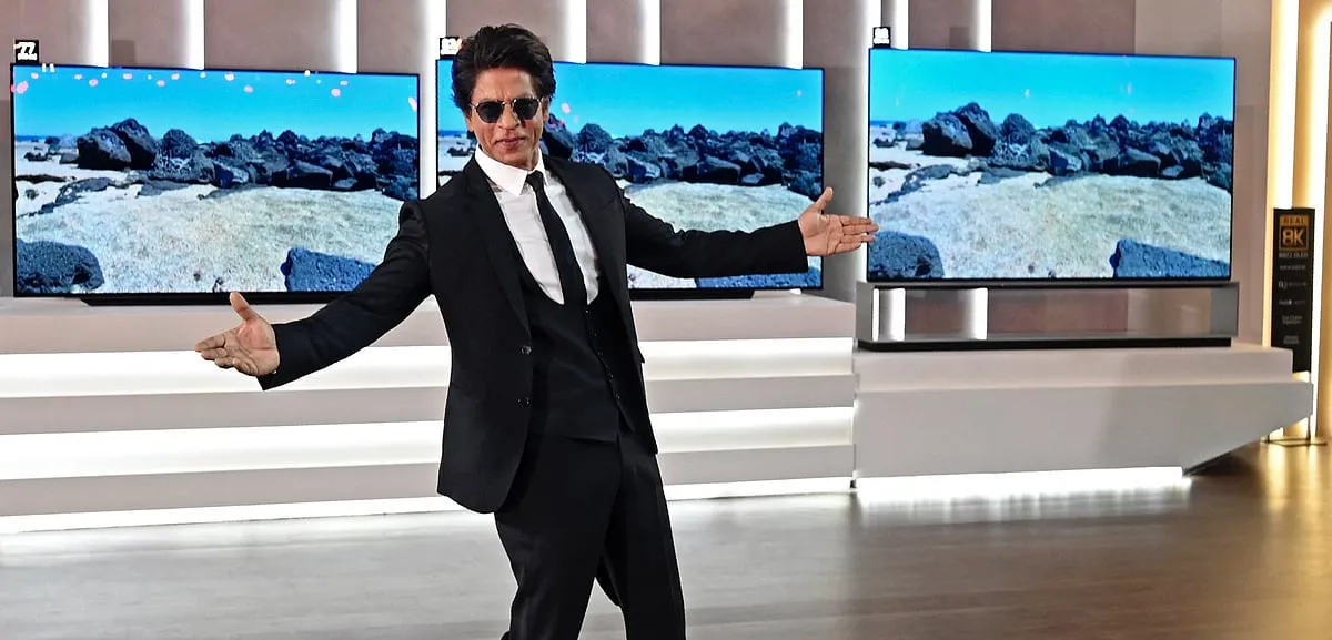 Watching the actor greet his legions of fans with love and affection when they gather outside his house Mannat, or the wit and humility with which he interacts with them on social media has ensured Khan has a permanent place in their hearts. 