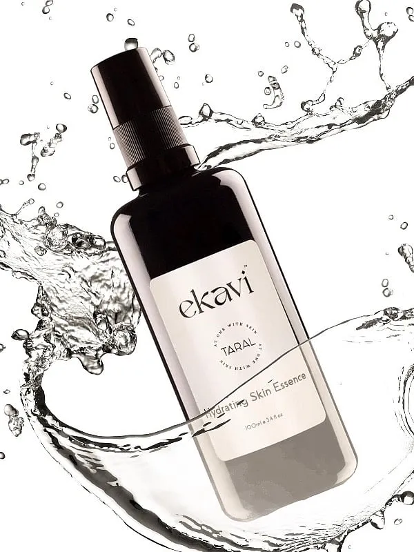 Ekavi’s Taral - Hydrating Skin Essence is a fragrant, luxe and indulgent concoction of botanical hydration heroes like rose, jasmine, neem and more to give your skin an instant boost of moisture and glow 
