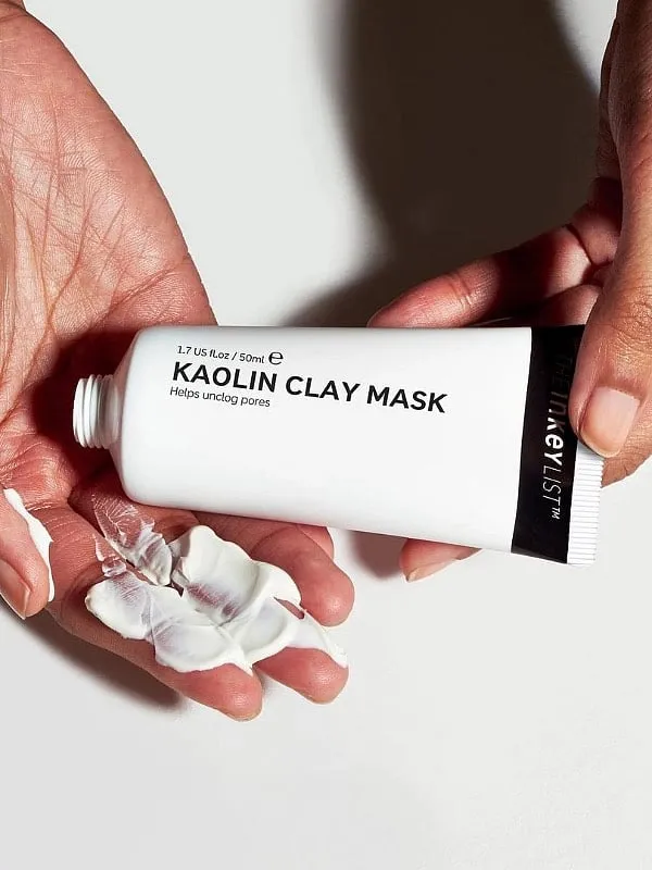 The Inkey List’s Kaolin Clay Mask is a steal for every skin type under the sky. Its silky texture sits on the skin like a creamy veil, leaving the skin softer as well as cleaner 