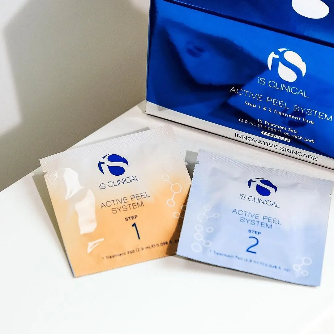 The Active Peel System from iS Clinical offers a two-step routine to exfoliate the skin and hydrate it, both through pads saturated with efficacious concoctions to execute the respective tasks excellently. Remember, while indulging in this two-step ritual, keep away from any other product 