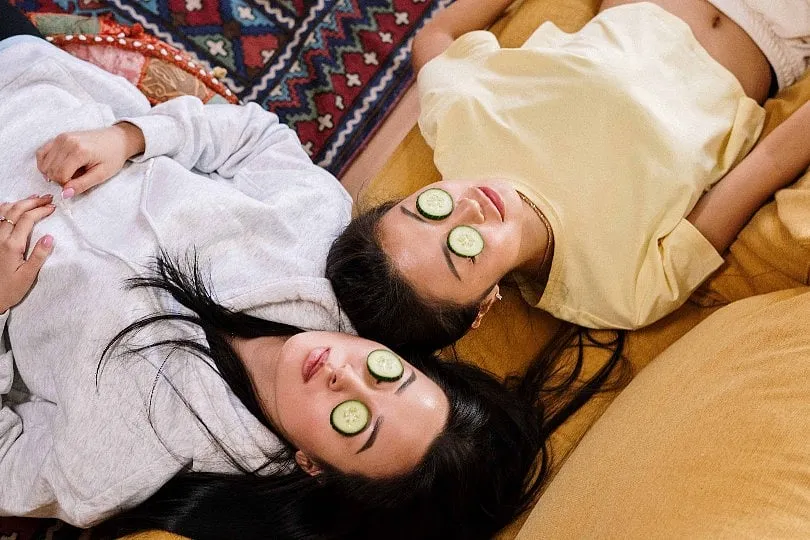 “84 per cent of Indian consumers agree that using beauty and personal care products makes them feel good about themselves,” and this feeling is what continues to drive sales around the world. Image: Pexels 