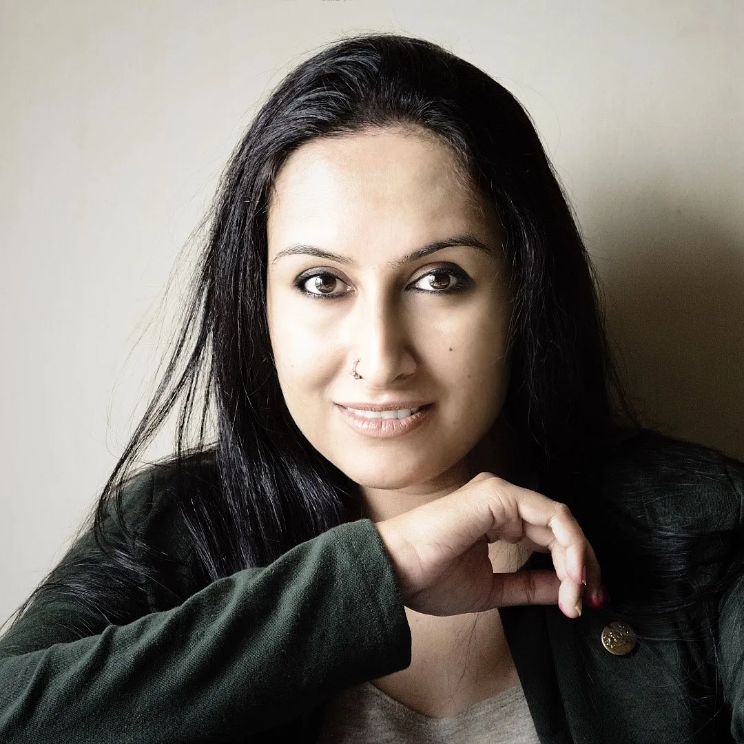 Koral Dasgupta, author of the Sati series (a retelling of the stories of the Panchakanya from Indian mythology), believes universal familiarity with mythology fuels the interest in the genre 