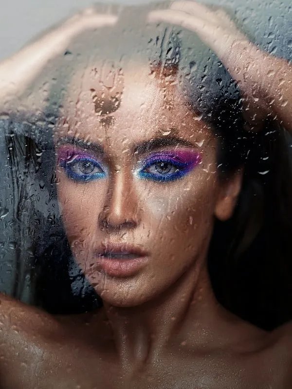 Waterproof eye make-up can set things right. However, this also means that the product potentially contains prime yellow carnauba wax. Image: Pexels 