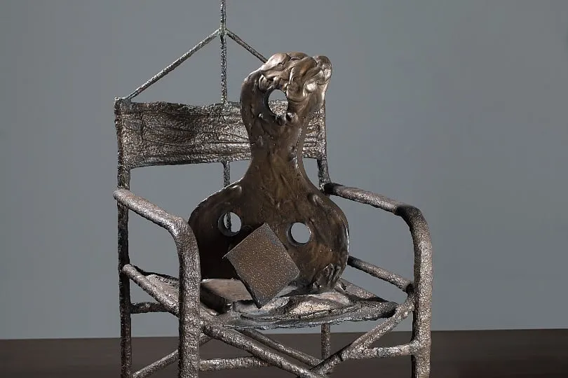 Sculpture by Himmat Shah 