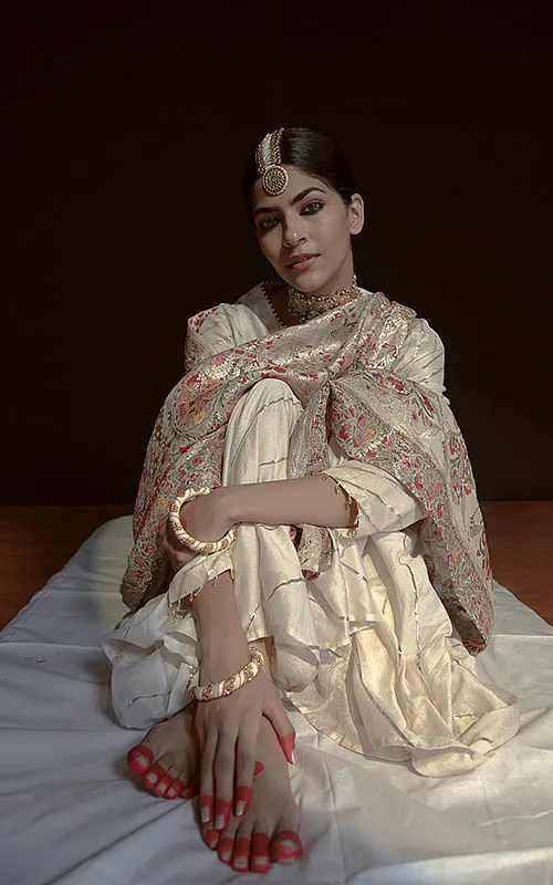 Saundh, a premium Indianwear label, has extended its sartorial journey with its new affiliation with Relove—a digital platform that emphasises buying pre-loved pieces 