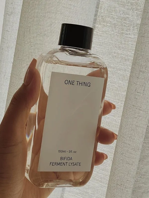 Loaded with a probiotic ferment that fortifies the barrier and microbiome health, this toner can be used directly on the skin or can be mixed with your serum or moisturiser  