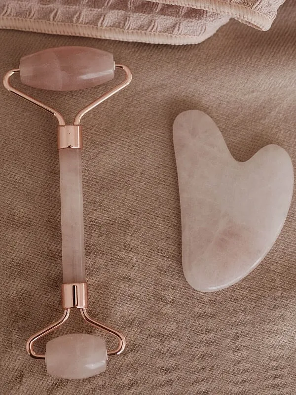 The likes of Alia Bhatt, Deepika Padukone, Zendaya, Miranda Kerr and Jennifer Anniston indulge in gua sha-ing every now and then Image: Pexels 