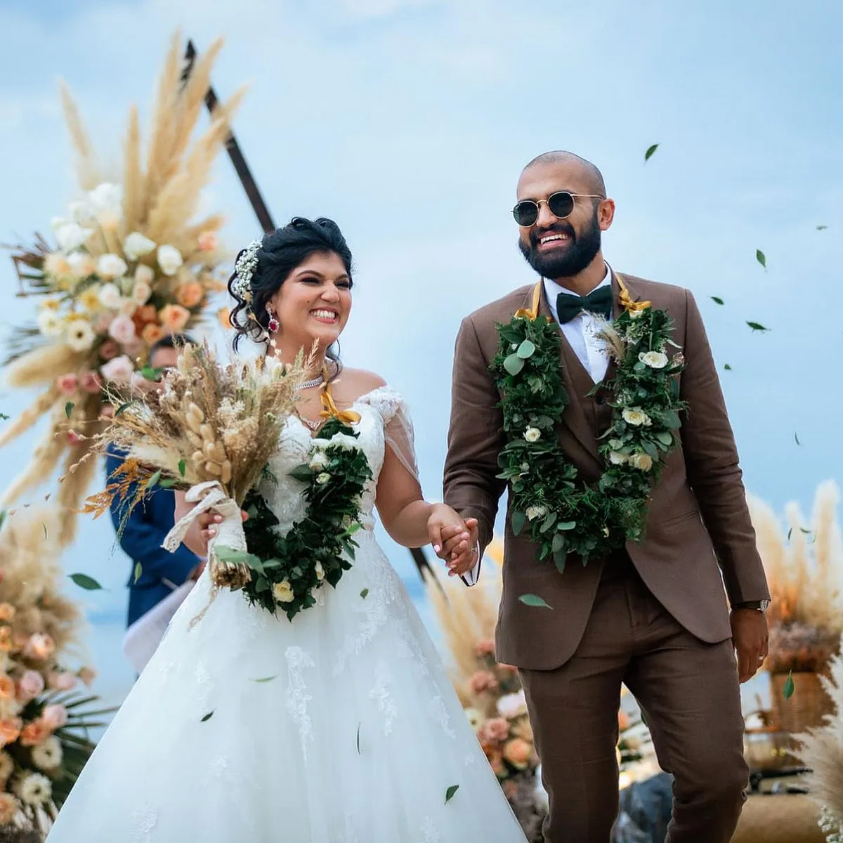 If you are planning a wedding and looking to be more mindful of the environment while doing so, you might want to take cues from Sahar Mansoor and Mehul Manjeshwar 